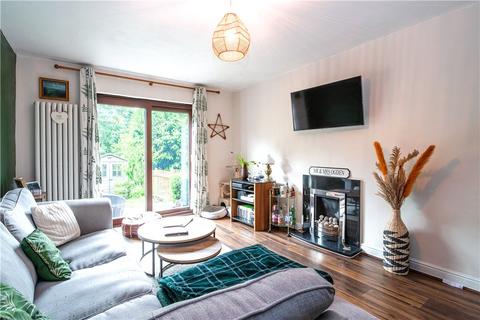 2 bedroom terraced house for sale, Cornwall Road, Bingley, West Yorkshire, BD16