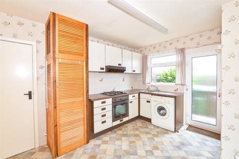1 Briar Close, Yapton, Arundel, BN18 0ES