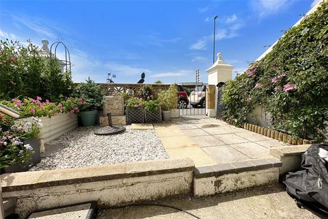 1 bedroom apartment for sale, South Terrace, Littlehampton, West Sussex