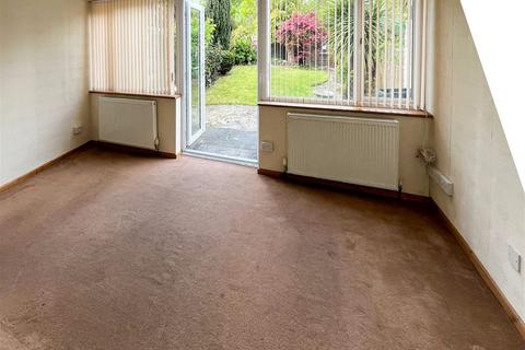 11 Trecastle Way, London, N7 0EL
