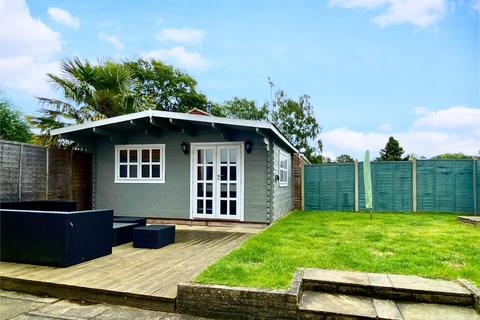 4 bedroom end of terrace house for sale, Yateley GU46