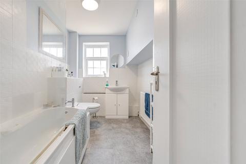 2 The Maples, Ferring, Worthing, BN12 5PR