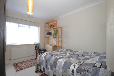 126a Tudor Drive, Morden, SM4 4PF