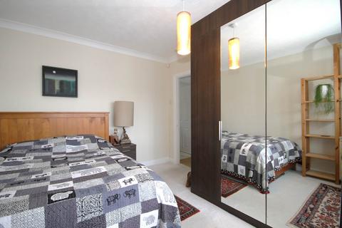 126a Tudor Drive, Morden, SM4 4PF