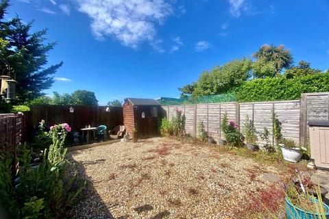 1 bedroom ground floor flat for sale, Crockhurst Hill, Worthing BN13