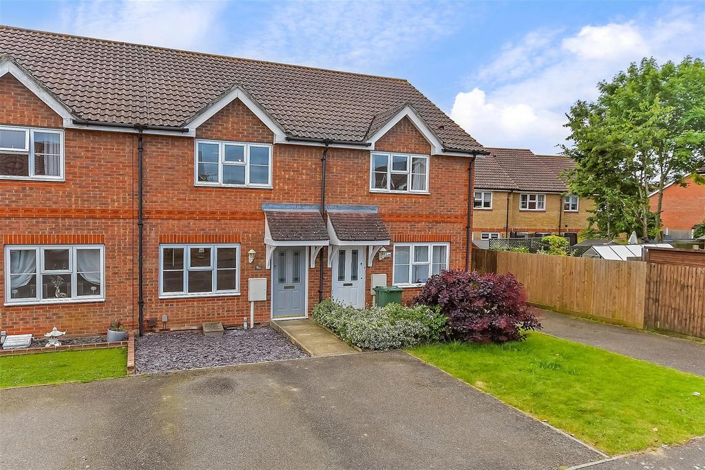 Wood Lane, Kingsnorth, Ashford, Kent 2 bed terraced house for sale £