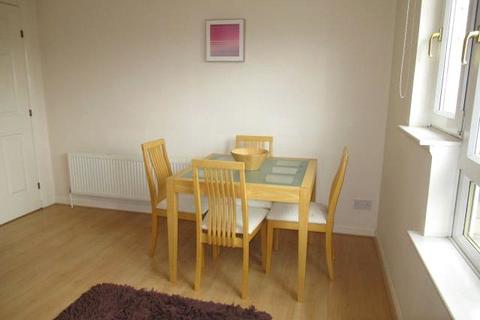 2 bedroom flat to rent, Innellan Gardens, Glasgow, Glasgow City, G20