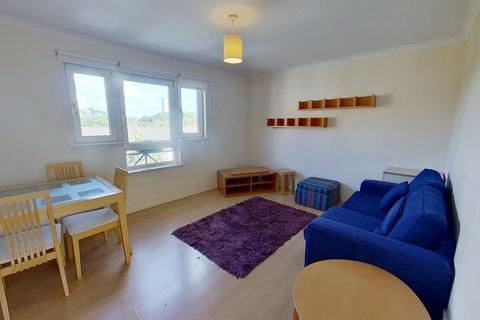 2 bedroom flat to rent, Innellan Gardens, Glasgow, G20
