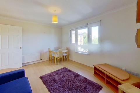 2 bedroom flat to rent, Innellan Gardens, Glasgow, G20