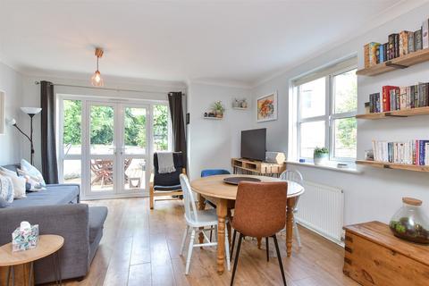 2 bedroom ground floor flat for sale, Bath Street, Brighton, East Sussex