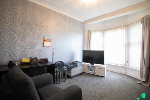 1 bedroom flat for sale, Barlogan Avenue, Glasgow G52