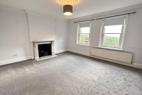 3 bedroom flat to rent, London Road, Harrow HA1