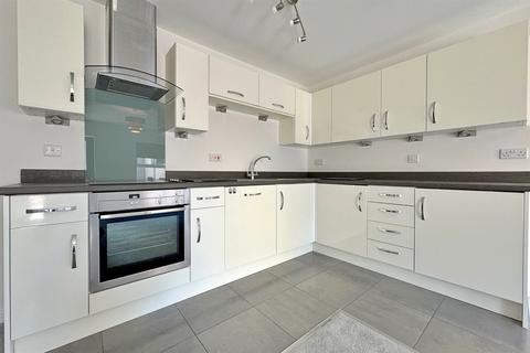 2 bedroom flat to rent, Westbourne