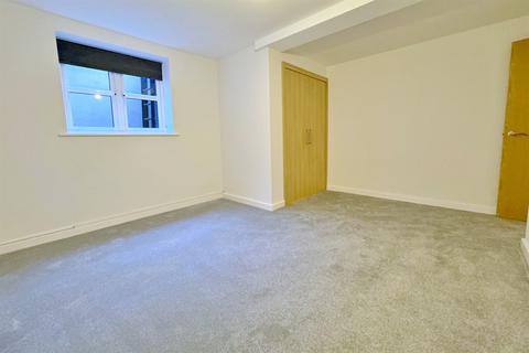 2 bedroom flat to rent, Westbourne