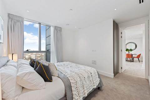 2 bedroom apartment to rent, Carrara Tower, Bollinder Place, London EC1V