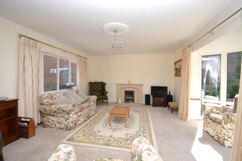 25 Bathurst Road, Folkestone, CT20 2NS