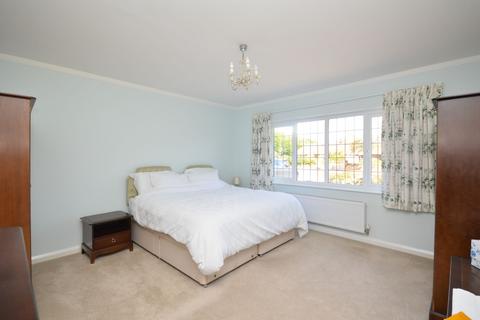 25 Bathurst Road, Folkestone, CT20 2NS