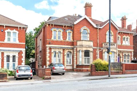 2 bedroom flat for sale, Knowle, Bristol BS4
