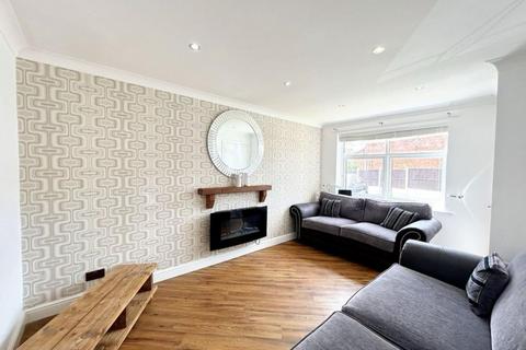 2 bedroom semi-detached house for sale, Sutherland Street, Eccles M30
