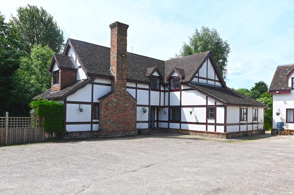 HERTS, Buntingford EQUESTRIAN, BARNS... 4 bed detached house for sale