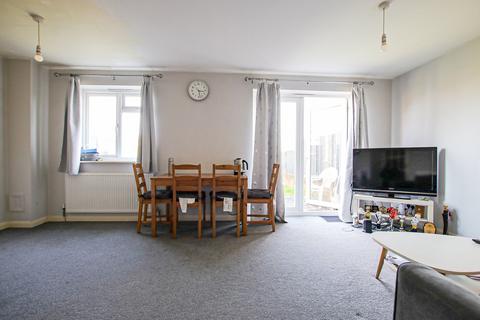 3 bedroom terraced house to rent, Groveside Close, Carshalton, SM5
