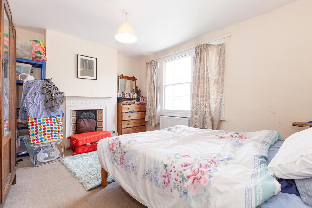 Bedroom 1- Angle 1