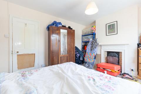 37 Alexandra Road, Oxford, OX2 0DD