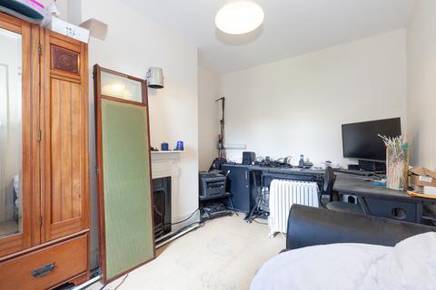 37 Alexandra Road, Oxford, OX2 0DD