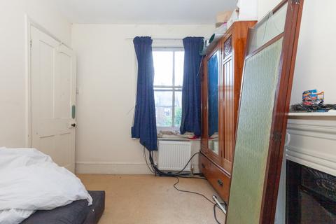 37 Alexandra Road, Oxford, OX2 0DD