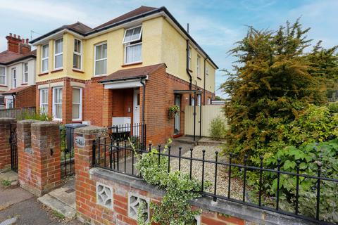 2 bedroom ground floor flat for sale, Tomline Road, Suffolk IP11