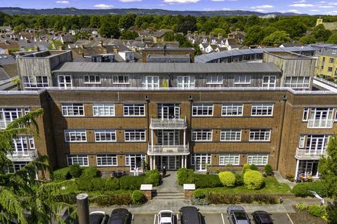 1 bedroom apartment for sale, St Winefrides, Romilly Crescent