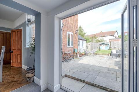47 Foregate Street, Astwood Bank, Redditch, B96 6BW