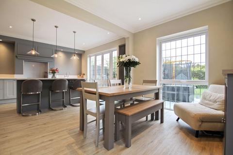 7 The Close, Bexley, DA5 1BD