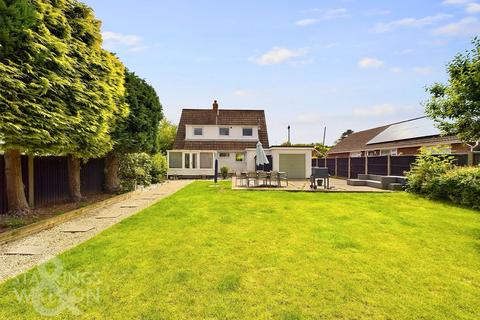 3 bedroom chalet for sale, Grove Road, Hethersett, Norwich