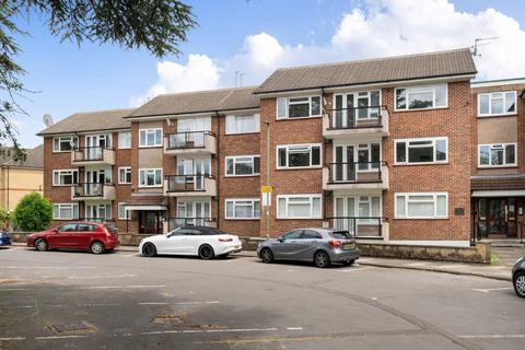 1 bedroom flat for sale, Ashford Court, Edgware, HA8