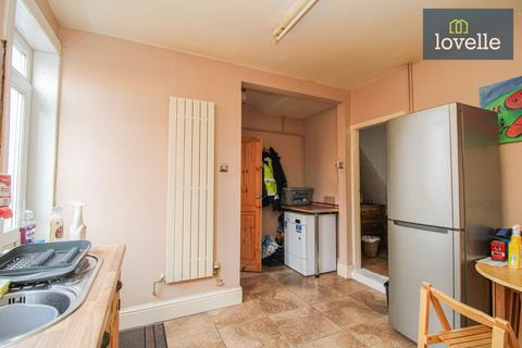 undefined, Spring Bank, Grimsby DN34