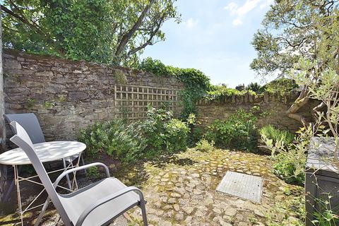 undefined, Youngs Yard, Richmond