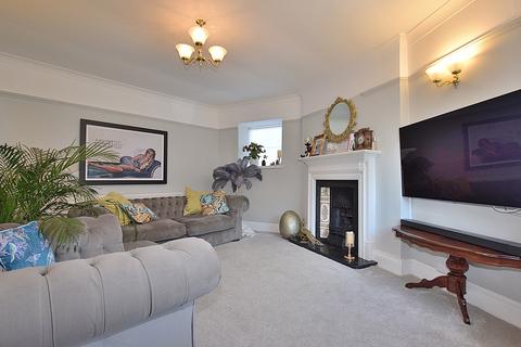 3 bedroom semi-detached house for sale, Hurgill Road, Richmond