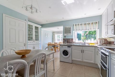4 Elwin Road, Tiptree, Colchester, CO5 0HL