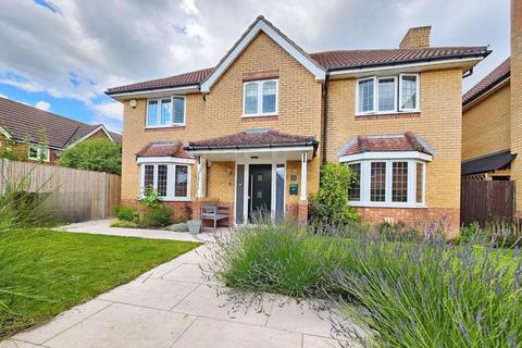 4 bedroom detached house for sale, Firefly Close, Lee-On-The-Solent, PO13