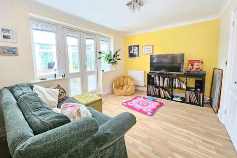 undefined, Firefly Close, Lee-On-The-Solent, PO13