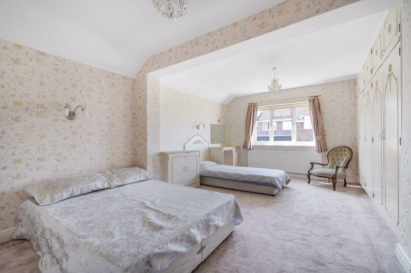 Bedroom 1 (1)