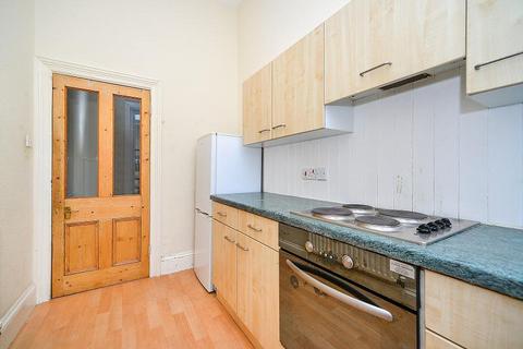 2 bedroom flat to rent, Tisbury Road, Hove