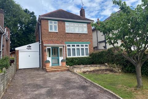 3 bedroom detached house to rent, Glenfield Avenue, Bitterne, Southampton, SO18