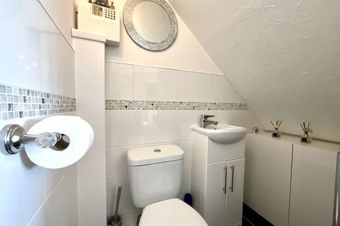 19 Bartlett Drive, Bournemouth, BH7 7JT