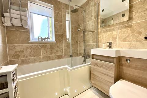 19 Bartlett Drive, Bournemouth, BH7 7JT