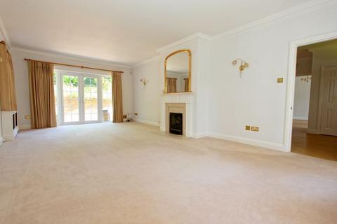12 Donnay Close, Gerrards Cross, SL9 7PZ