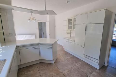 12 Donnay Close, Gerrards Cross, SL9 7PZ