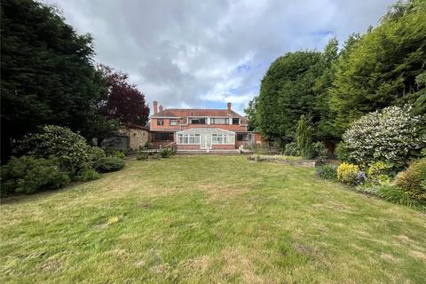 3 bedroom detached house for sale, 12 Oakfield Road, Kidderminster