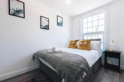 1 bedroom flat to rent, Waylen Street, Reading RG1